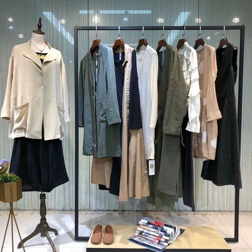 沐沐服飾2020春裝尾貨 深挖品牌女裝尾貨市場(chǎng)的機(jī)遇與挑戰(zhàn)