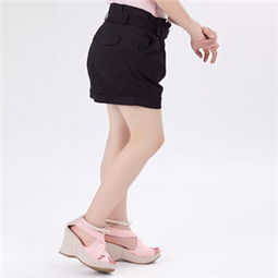 互聯(lián)網(wǎng)時(shí)代服裝服飾圖片的藝術(shù)與誘惑 并矚 e訊風(fēng)格背后的審美構(gòu)想